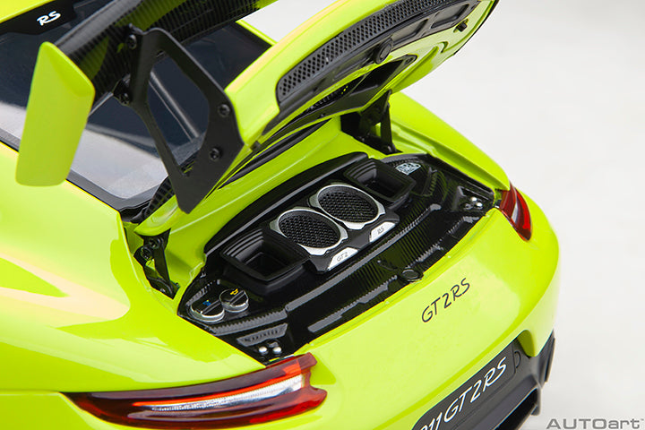 Autoart 1/18 Porsche 911 GT2 RS Weissach package - Acid Green