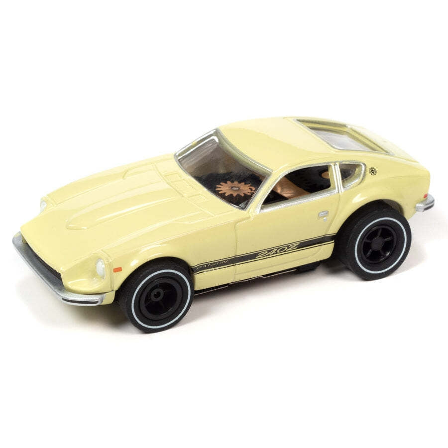 Auto World Xtraction 1973 Datsun 240Z