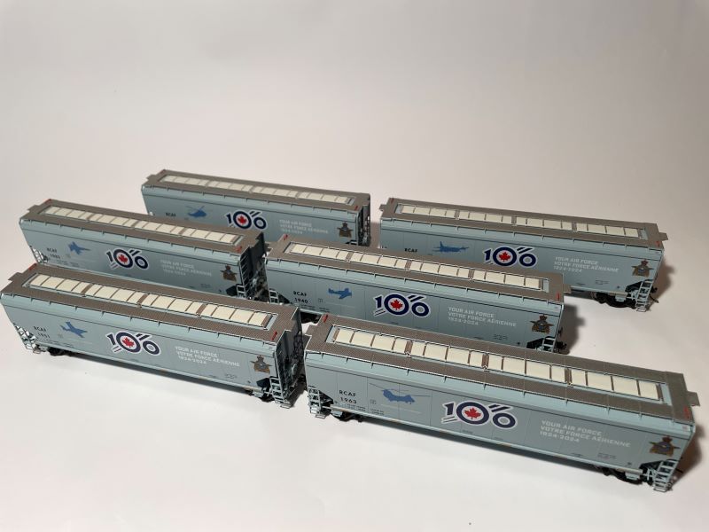 North American Railcar (12 pack)- HO Scale - RCAF 100th Anniversary Cars