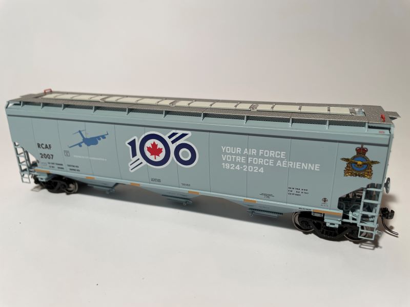 2007 Boeing CC-177 Globemaster III North American Railcar - HO Scale - RCAF 100th Anniversary Cars (single)