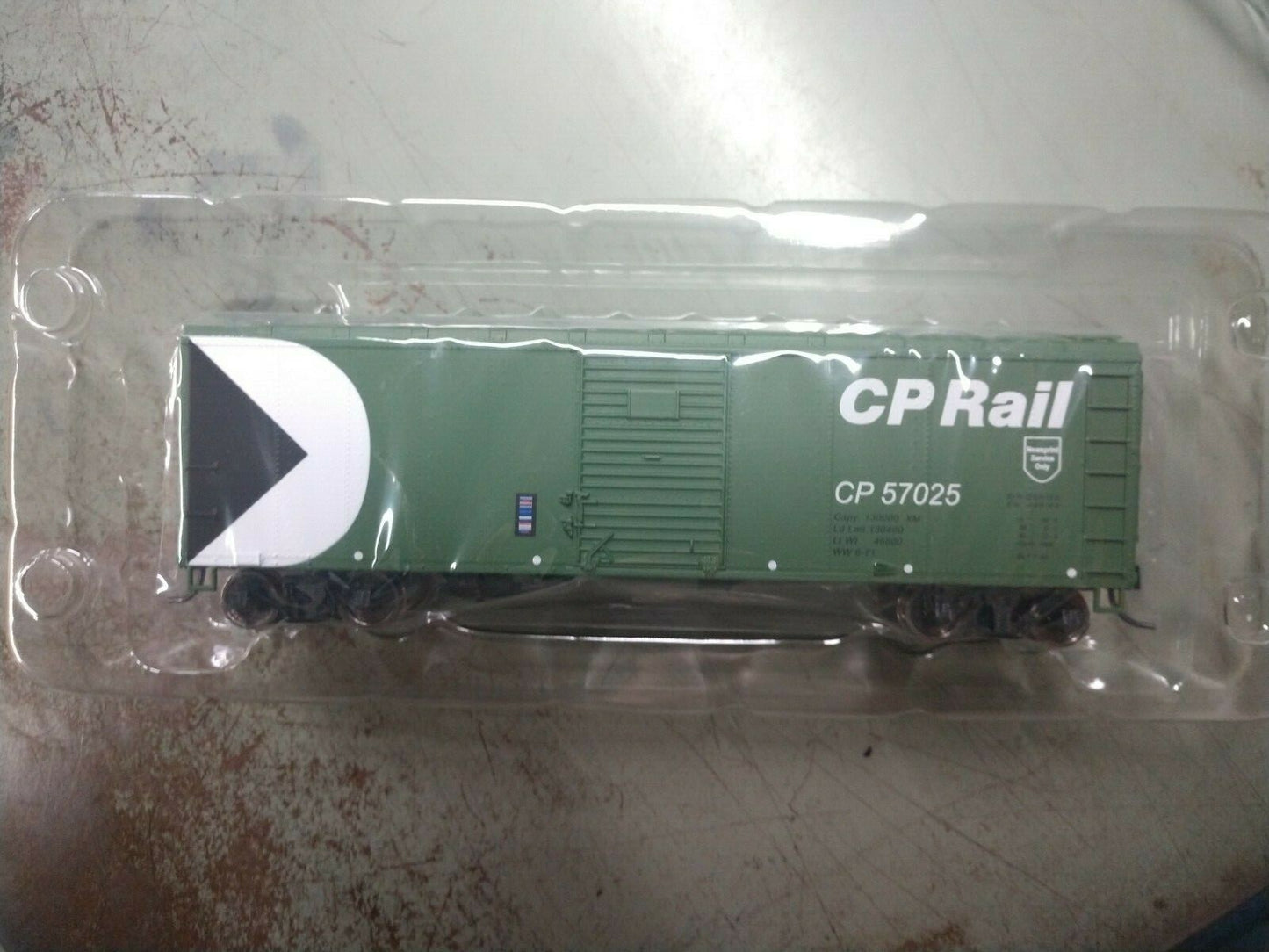 Bowser HO 40' Box CPR Newsprint #57025