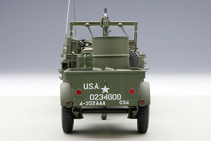 AutoArt JEEP WILLYS (ARMY GREEN)(WITH TRAILER/ACCESSORIES INCLUDED)   1:18