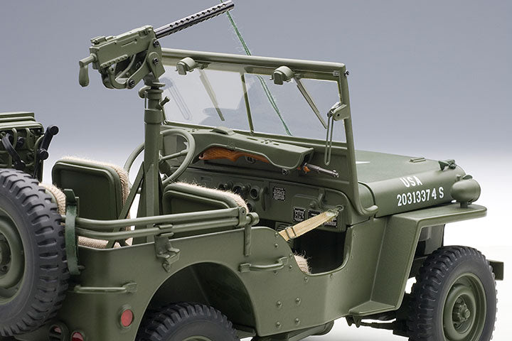 AutoArt JEEP WILLYS (ARMY GREEN)(WITH TRAILER/ACCESSORIES INCLUDED)   1:18