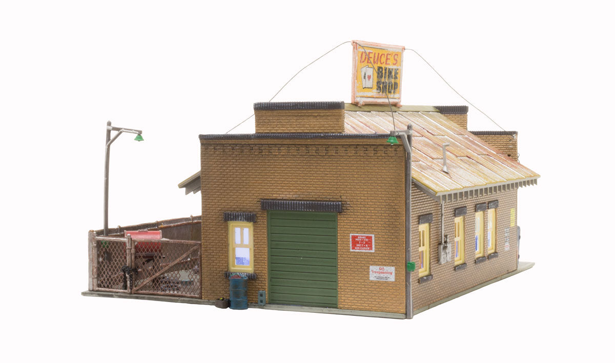 Deuce's Bike Shop - HO Scale