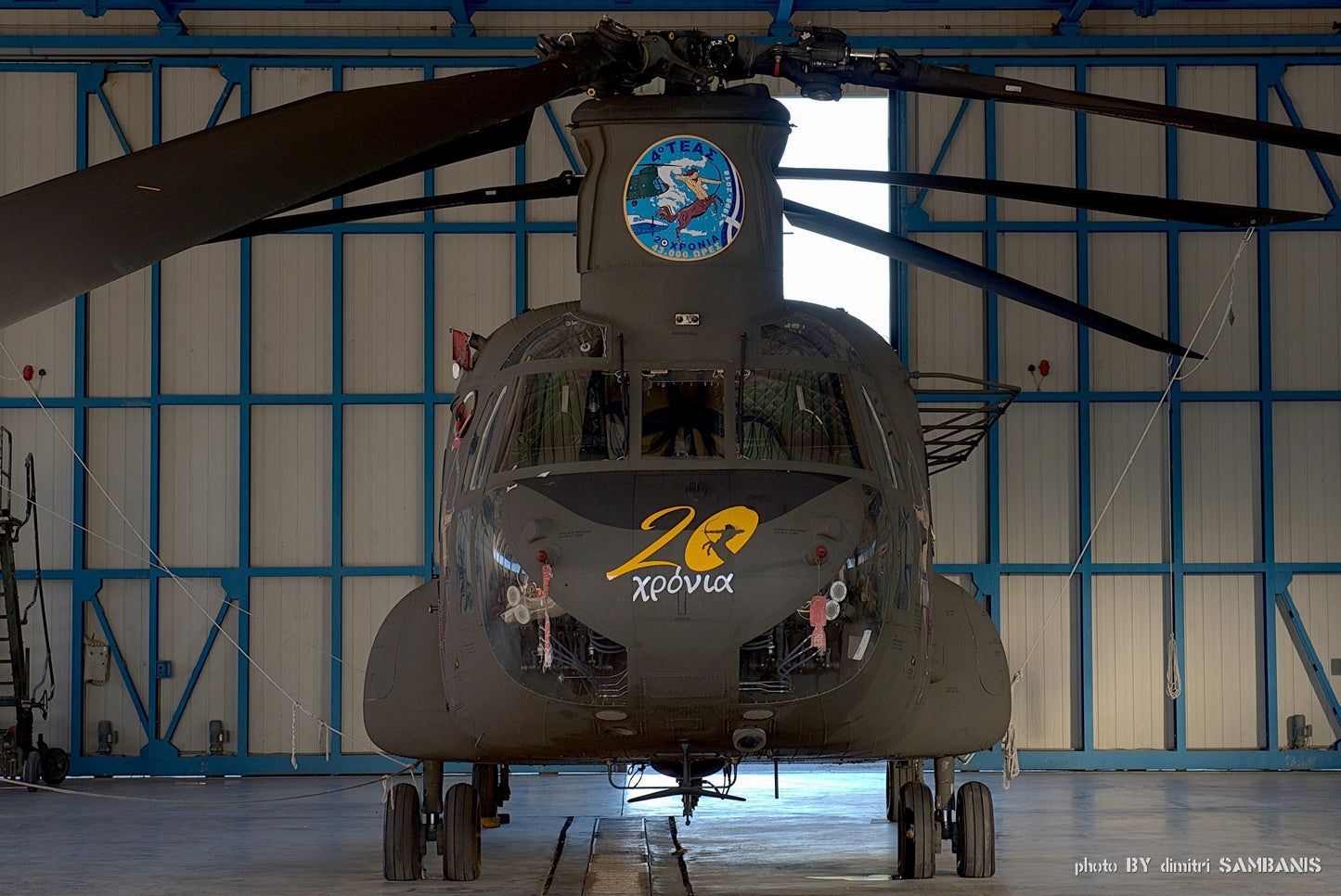 Trumpeter 01622 1/72 CH 47D Chinook **With Eduard PE PARTS & DECALS