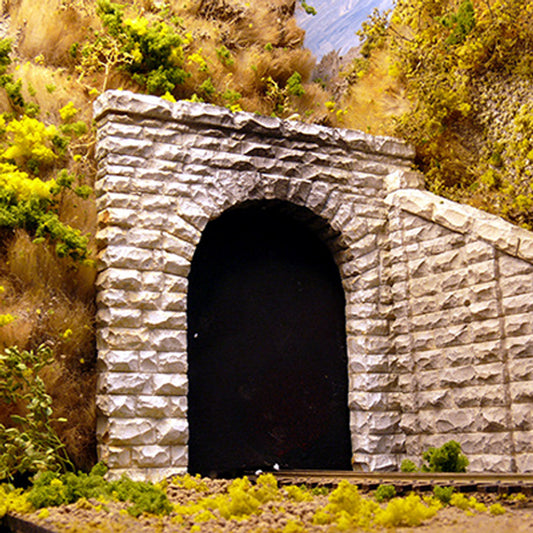 Chooch Enterprises 9740 - Single Cut Stone Tunnel Portal (2) - N scale