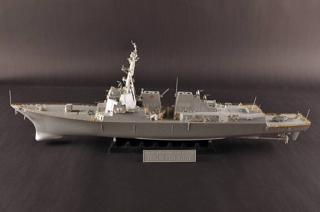 I Love Kits 1/200 USS Pinckney DDG-91