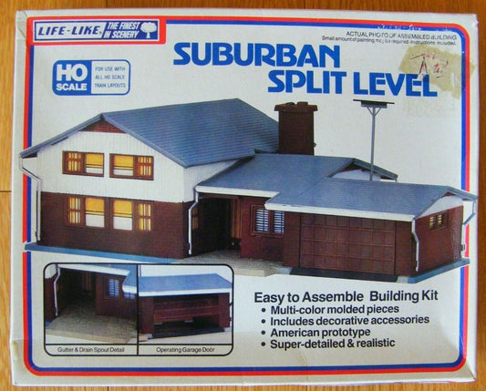 Life-Like Suburban Split Level HO Scale #1384